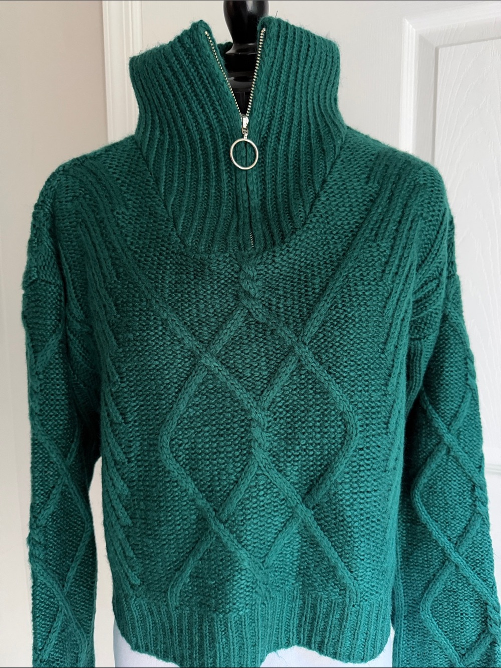 NWT BCBG Women's Emerald Green Cable Knit Zip Turtleneck Sweater M